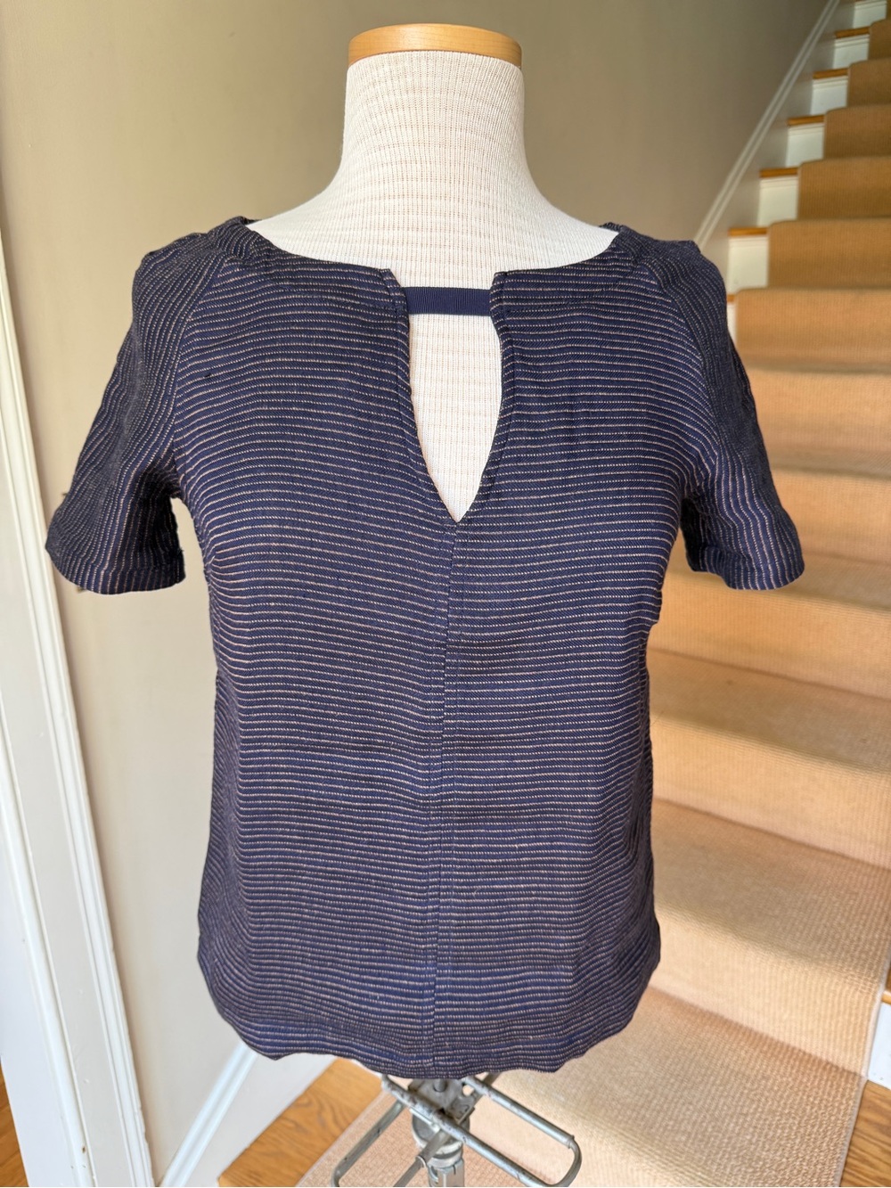 Momoni sz XS Striped linen short sleeve flax top navy brown EUC eco minimalist
